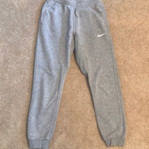 Nike Sweatpants (w/drawstring)